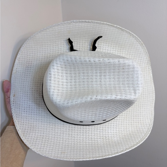 White Woven Cowboy Hat with Black Band - Picture 5 of 7